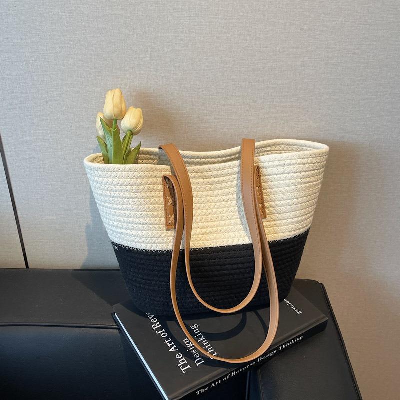 Seaside Vacation Woven Bag Women's Summer New Large-capacity Commuter Tote Bag Shoulder Beach Bag