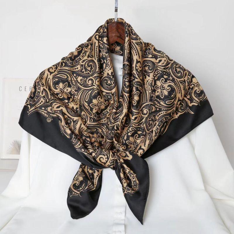Black and White Animal Print Faux Silk Twill Scarf - 90x90CM Autumn/Winter Shawl for Women
