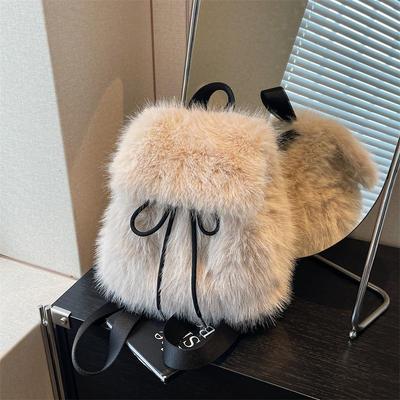Mochila de Pelúcia Feminina Pequena Fofa Cordão Bolsa Fofa Cor Sólida Mochila Macia Inverno Quente Ombro de Pele Sintética