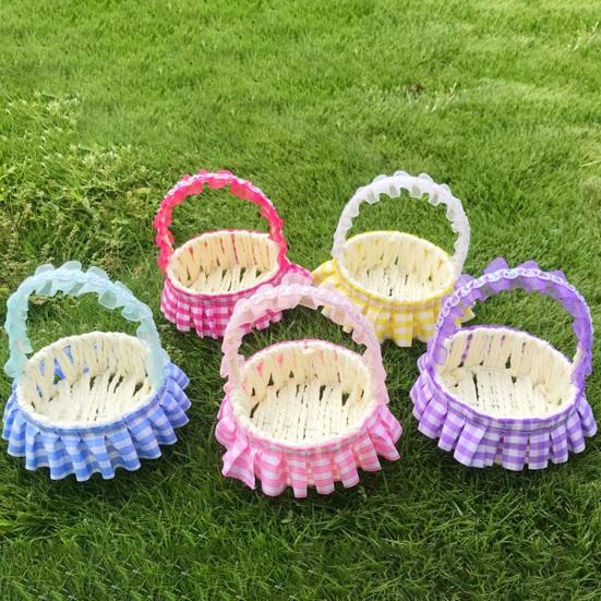 Cat In Flower Basket Model High Fidelity Fuzzy Kitty Shirring Lace Decor Battery-operated Soft Touch Plush Squeaking Feature Toy Figurine Holiday