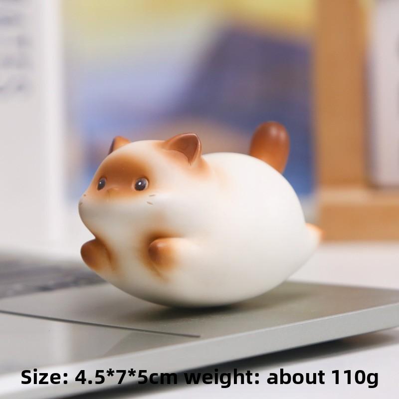 Cartoon Lucky Cat Swing Toy - Cute Cat Resin Artwork - Healing Office Desk Decor Item