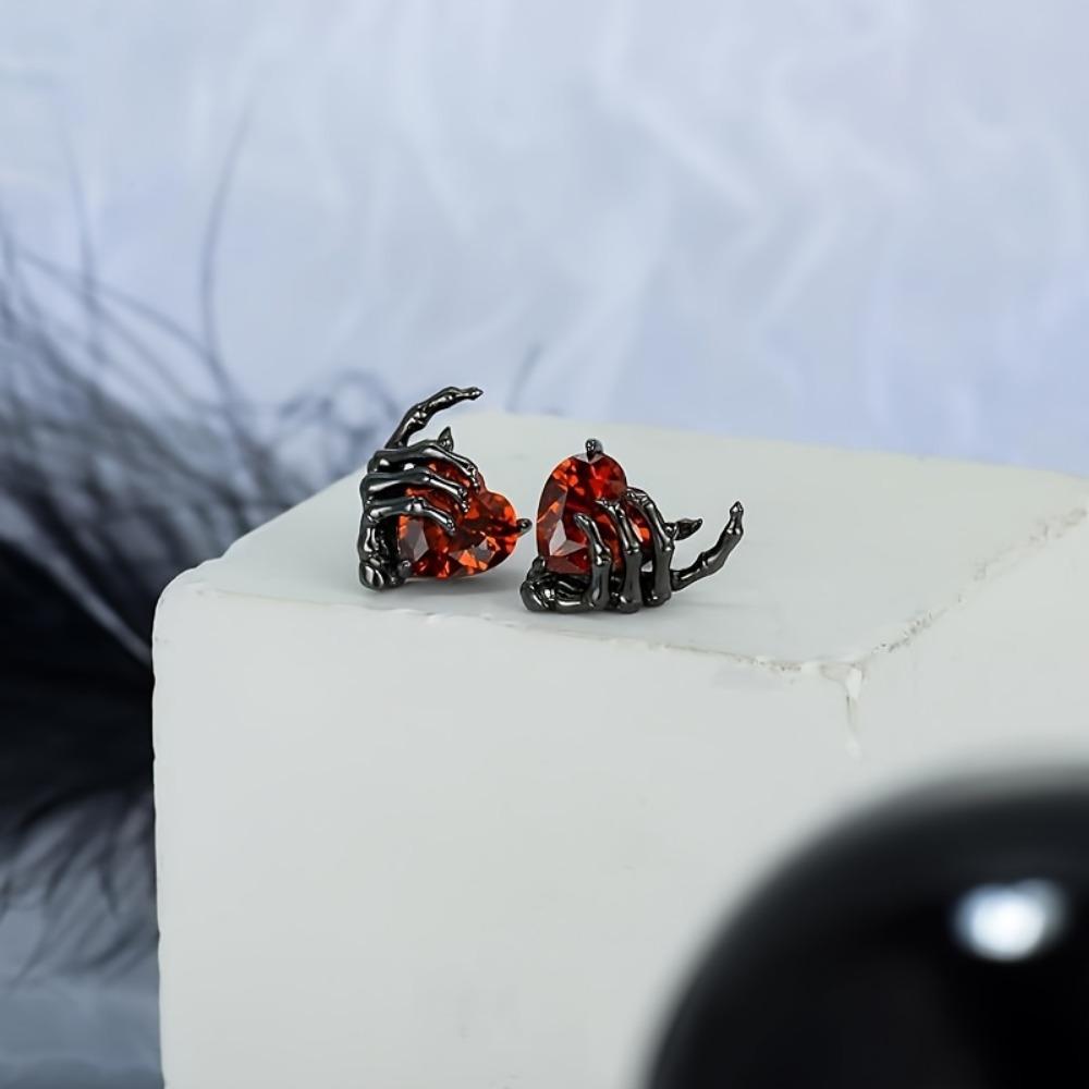 

Vintage Gothic Heart Stud Earrings Plated Zirconia, Versatile for All Seasons, Ideal for Halloween