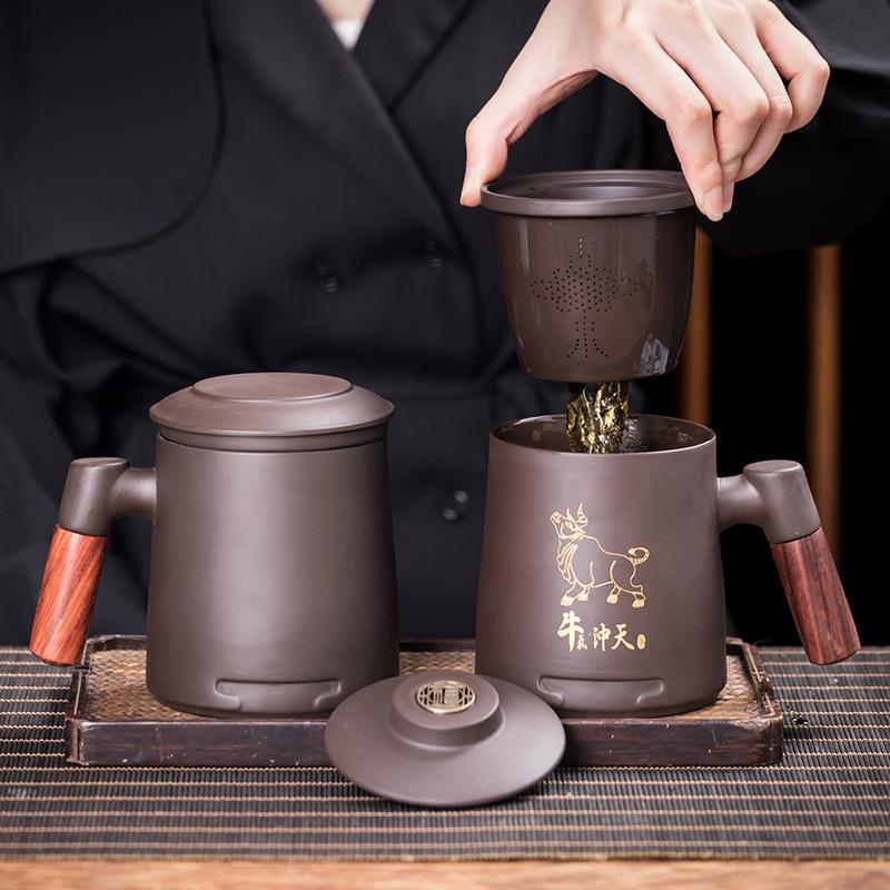 High-Grade Yixing Raw Ore Purple Sand Office Cup Purple Sand Wooden Handle Cup Gift Box Packaging Custom Engraving Gift Cup