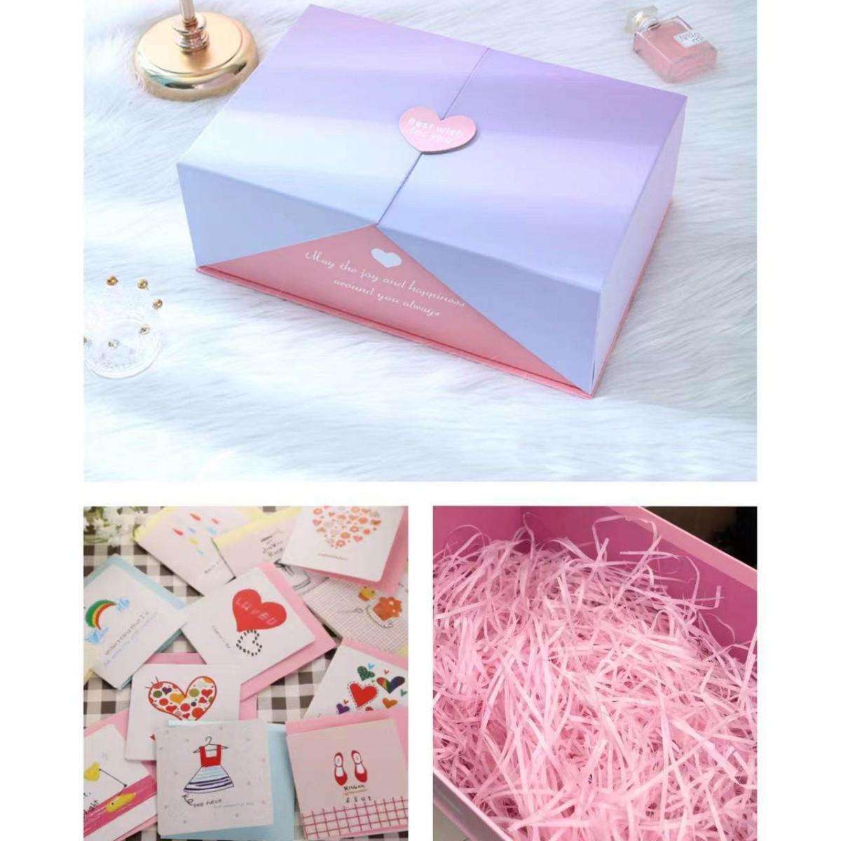 

Large Gift Box for Birthdays and Souvenirs with Silk Flowers No.1 20*15*6.5cm Interior