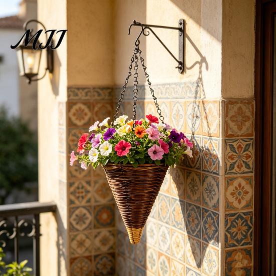Rattan Hanging Basket Cone Flower Artificial Woven Planter Rustic Conical Plant with Metal Chains for Indoor Outdoor Garden Balcony