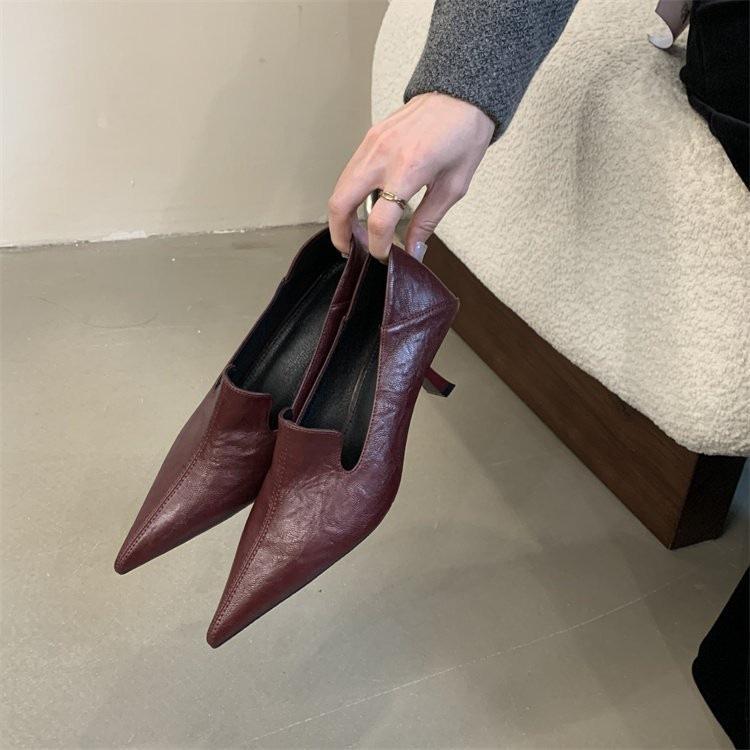 Retro kitten heel pointed black single shoes women's shoes 2026 spring and autumn temperament French Korean high heels
