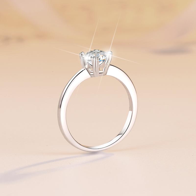 Klassischer Schmuck Sechs Herz Krappen GRA Zertifikat S925 Sterling Silber 1 Karat VVs1 Moissanit Solitär Verlobungsring für Damen