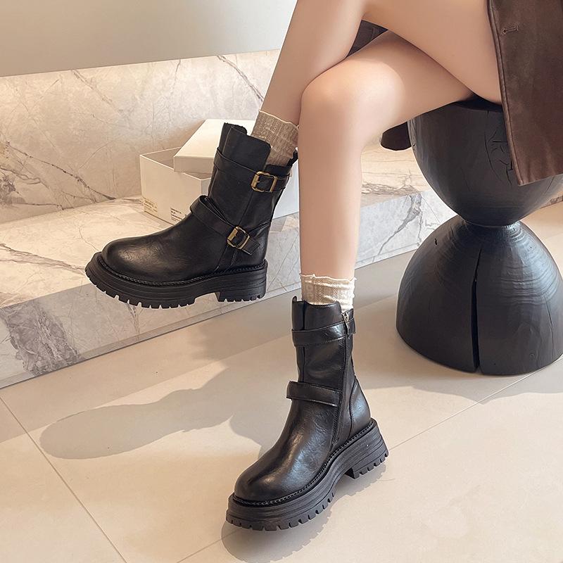 

Skinny and fashionable retro thick-soled round-headed thick-heeled short boots for women s 2025 autumn and winter new belt buckle thick-soled Mart 40