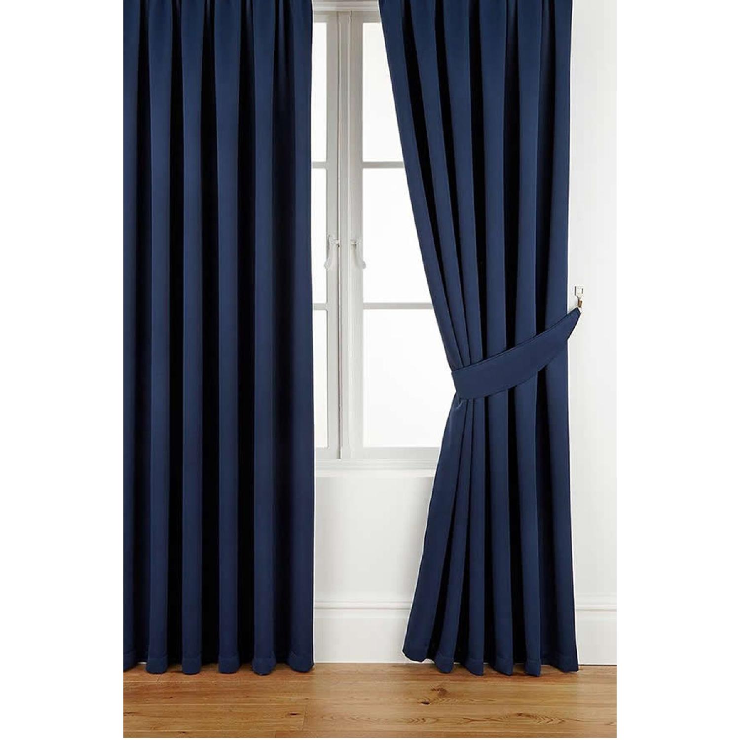 

Затемняющая тепловая шторка темно-синего цвета с одним крылом 80 x 260