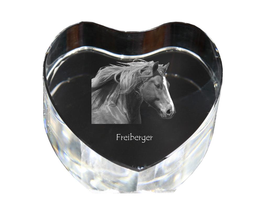Freiberger – A photo of a horse in crystal, a crystal heart | Art-Dog