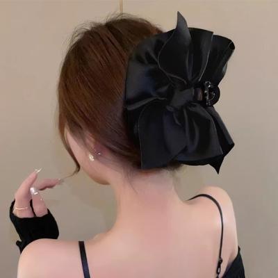 Übergroßer schwarzer Satin-Schleifenclip Hochwertiger Haarclip Für Frauen am Hinterkopf Haifisch-Clip