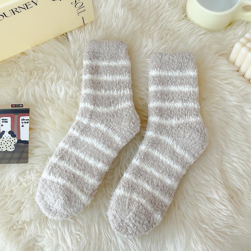 Women's Thick Coral Fleece Socks – Striped, Non-Shedding, Warm for Autumn & Winter