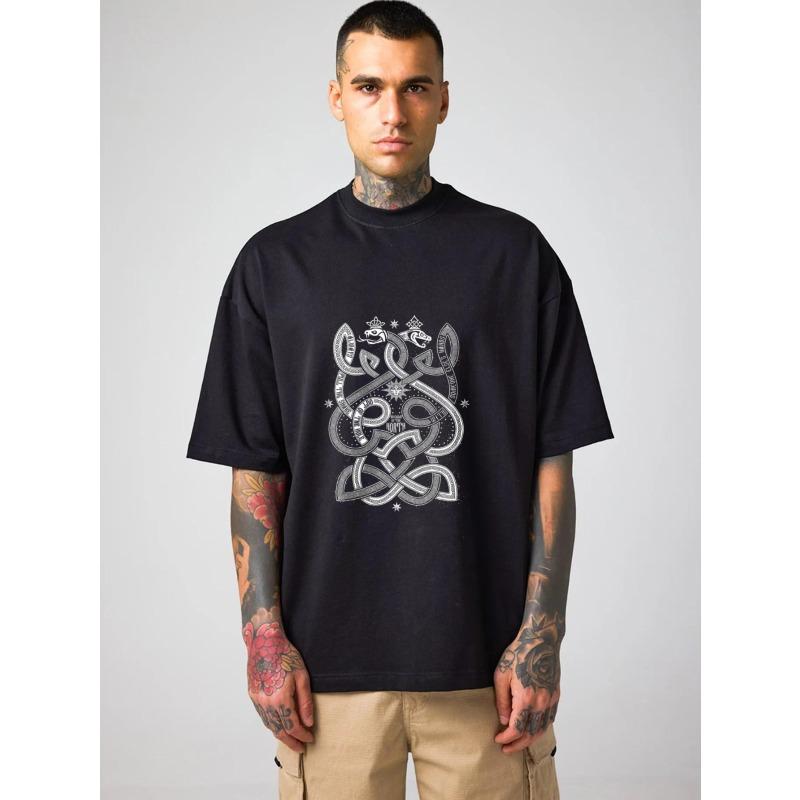 Oversized Crewneck T-Shirt Black Celtic Knot Design with Stars and Symbolic Elements Streetwear Casual Wear for Men