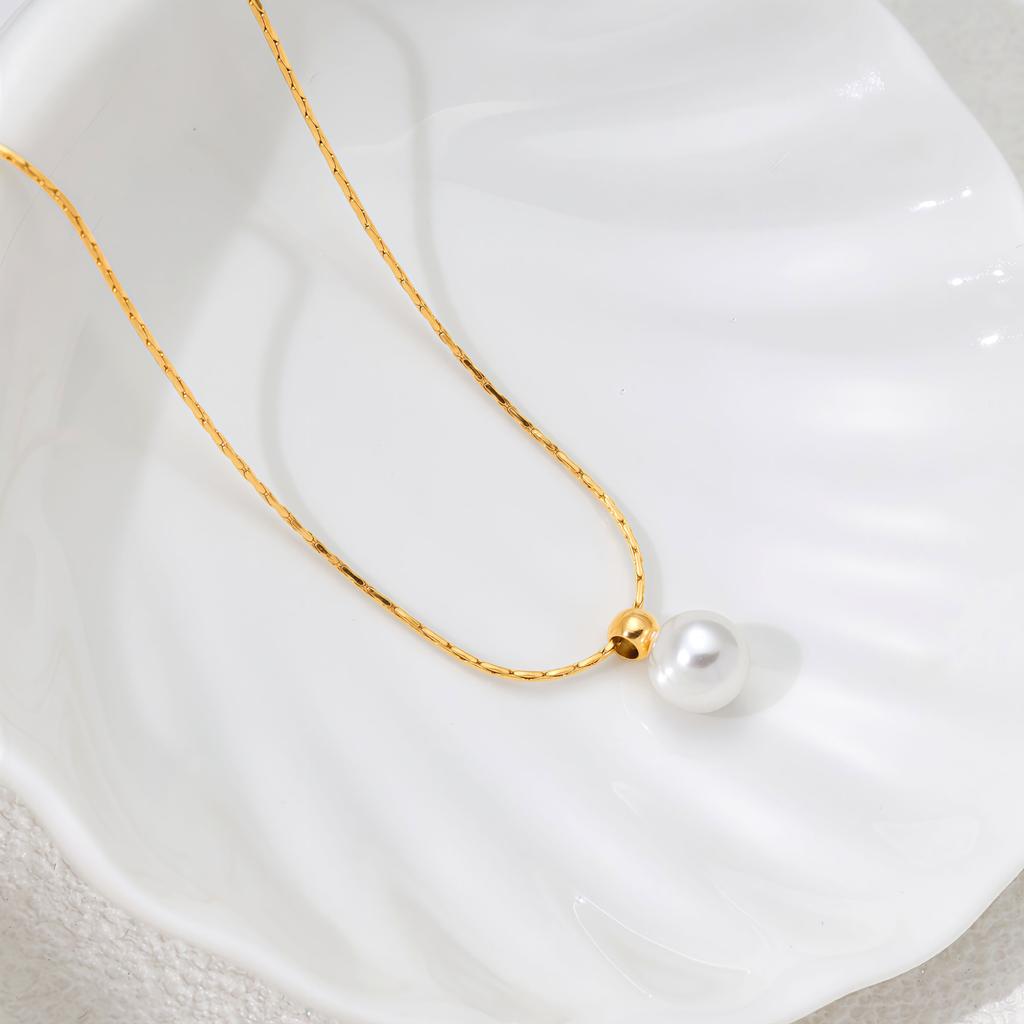 Commuting Fashion Versatile Pearl Necklace Ol Elegant Titanium Steel Necklace Women Do Not Fade