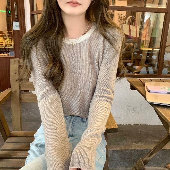 Un Tricou Tricotat cu Gât Rotund și Blocuri de Culoare pentru Toamna și Iarna Femeilor, Un Pulover de Bază Tineresc și Elegant, Top Larg Strat Interior