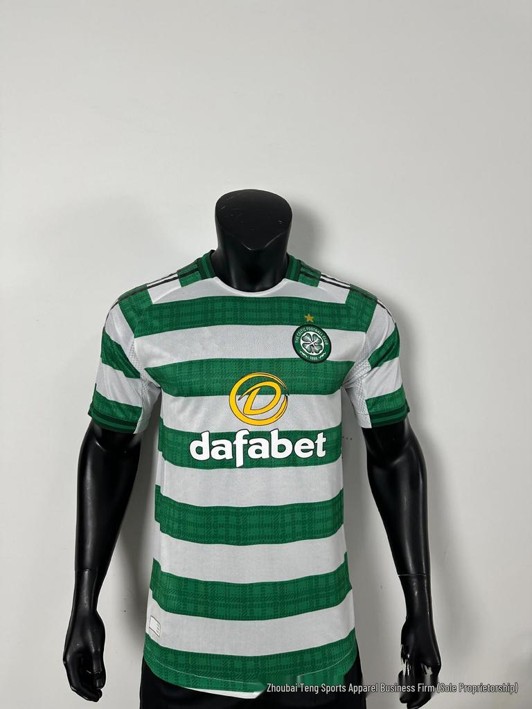 2526 Voetbalshirts: Chelsea, Wolves, Lissabon, Everton, River Plate, Cougars, Atlético Nacional - Thuis & Uit