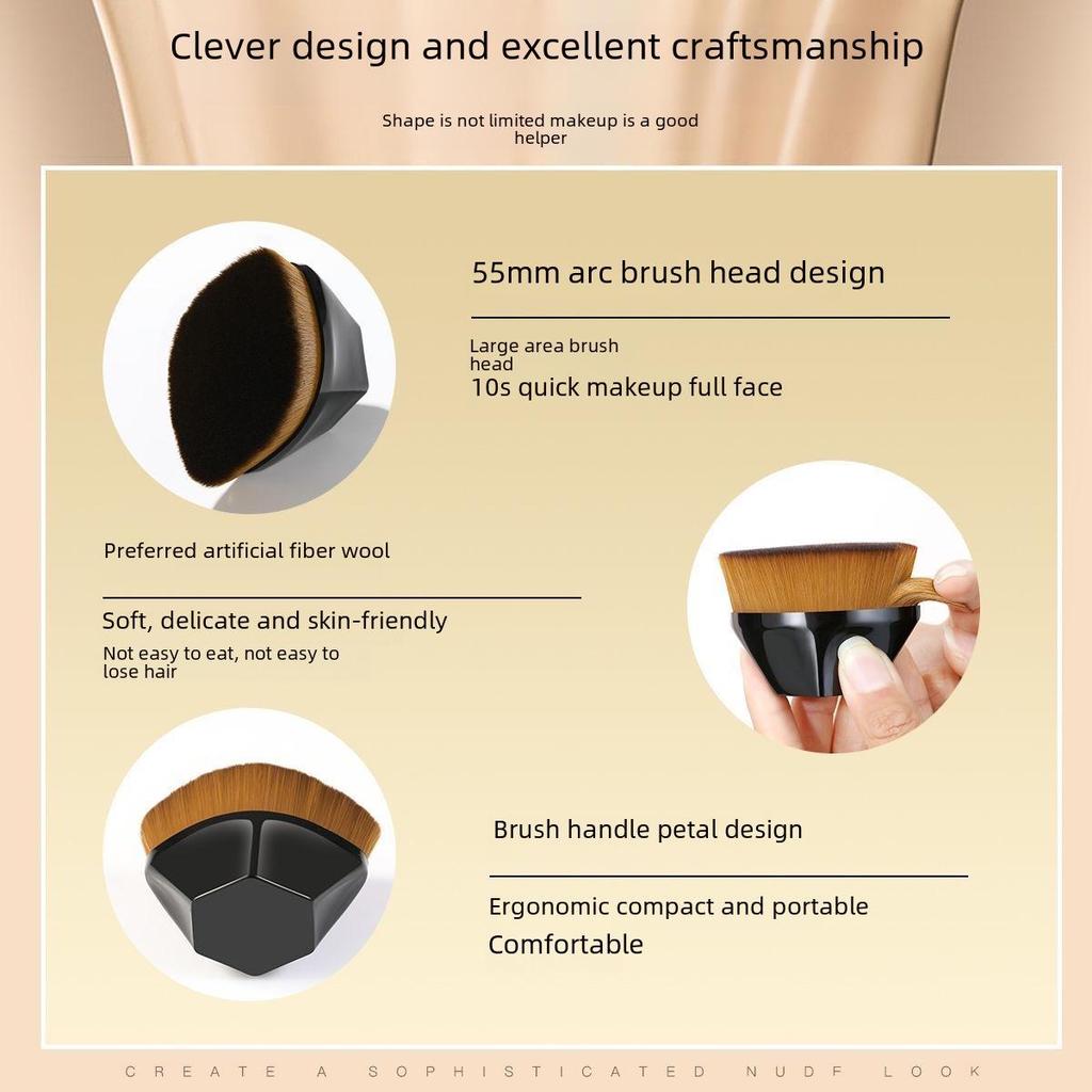 No. 55 Traceless Foundation Brush – Soft, Portable Makeup Brush Perfect for Beginners, Designed Without Liquid Foundation for a Flawless Finish.