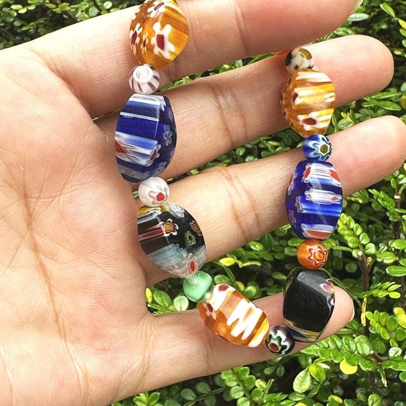 Stabiles Glasperlenarmband Einzigartige verdrehte Designs Tragbarer Komfortschmuck Geschenk für Sie
