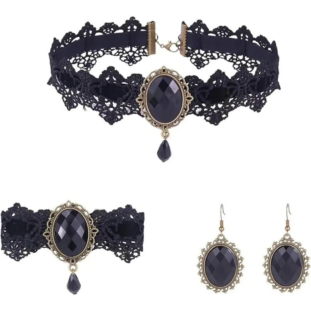 Gothic Black Choker Necklace for Women Vintage Goth Velvet Lace Collar Crystal Pendent Necklace Cosplay Party Jewelry
