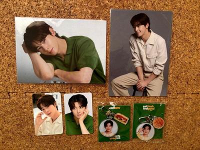 [USED] Cha Eun-woo Korean Subway Acrylic Keychain, Trading Card, Card