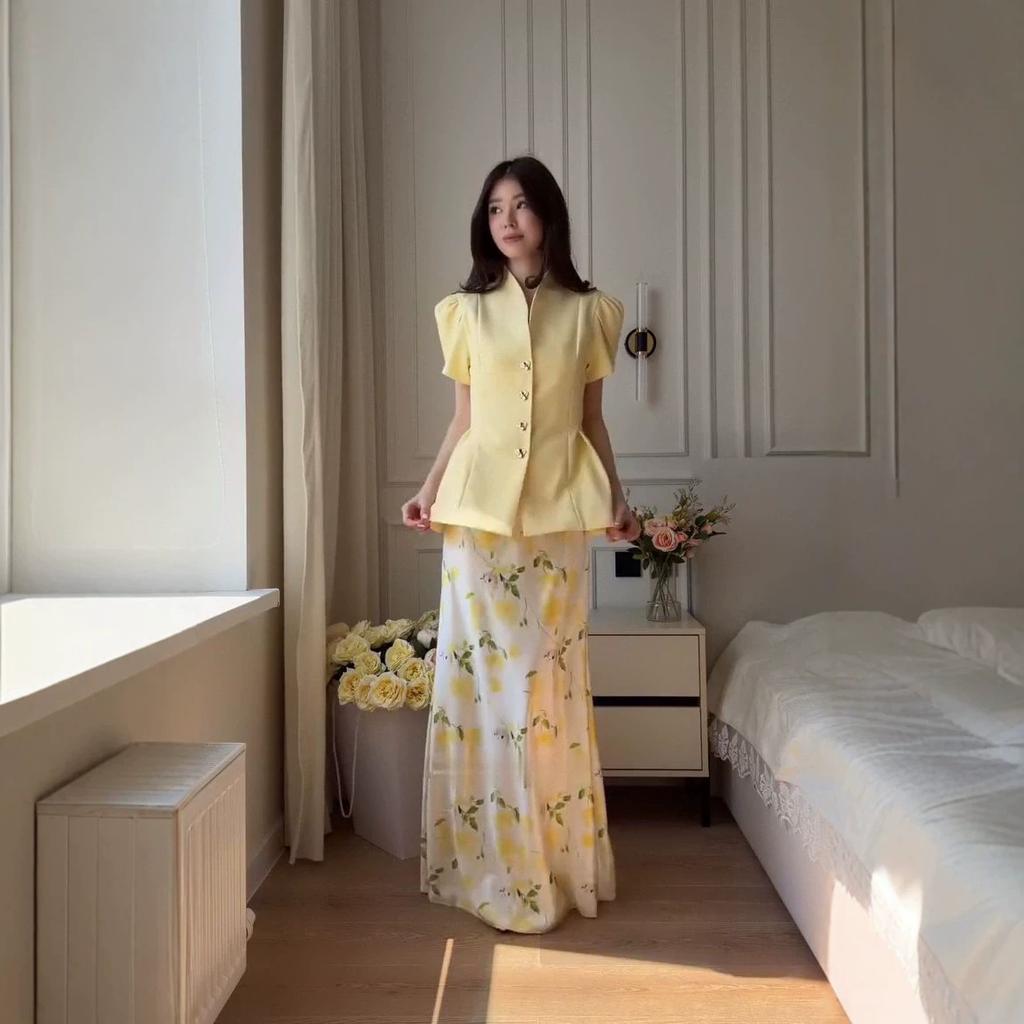 European and women's new French V-neck short-sleeved waist cardigan floral wide pendulum long skirt set
