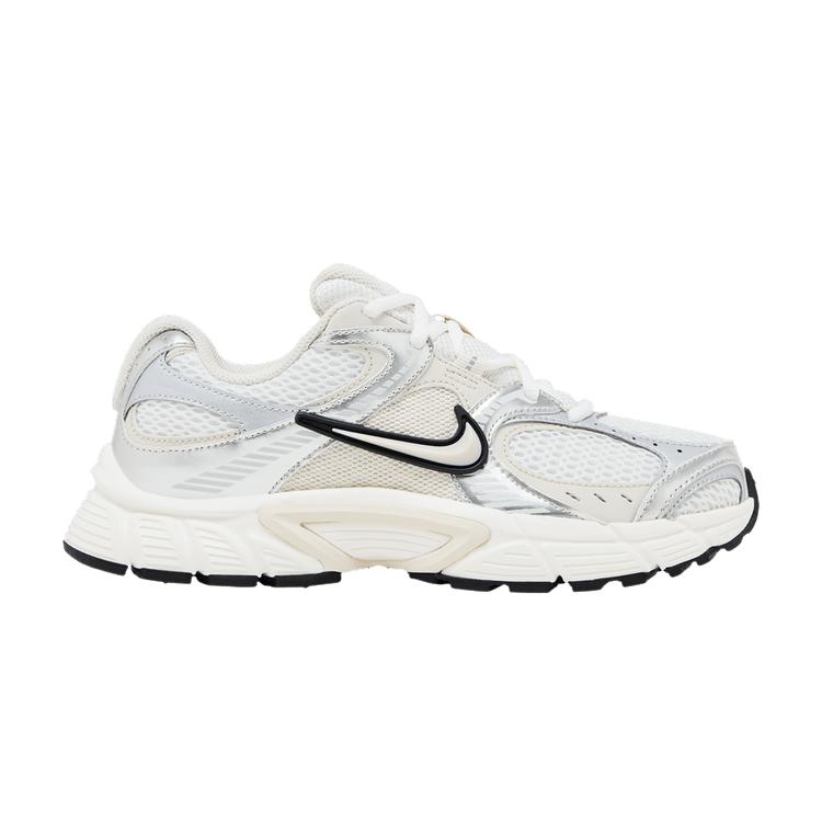 Women's Sneakers Nike V5 RNR Sail Light Orewood Brown (Women's) Summit White/Sail/Black/Light Orewood Brown