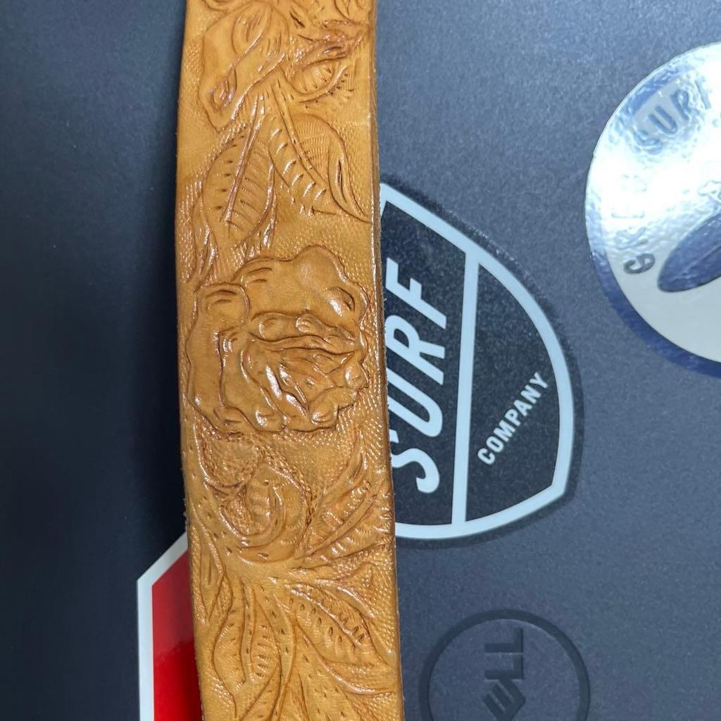 Used Women's Leather Belt