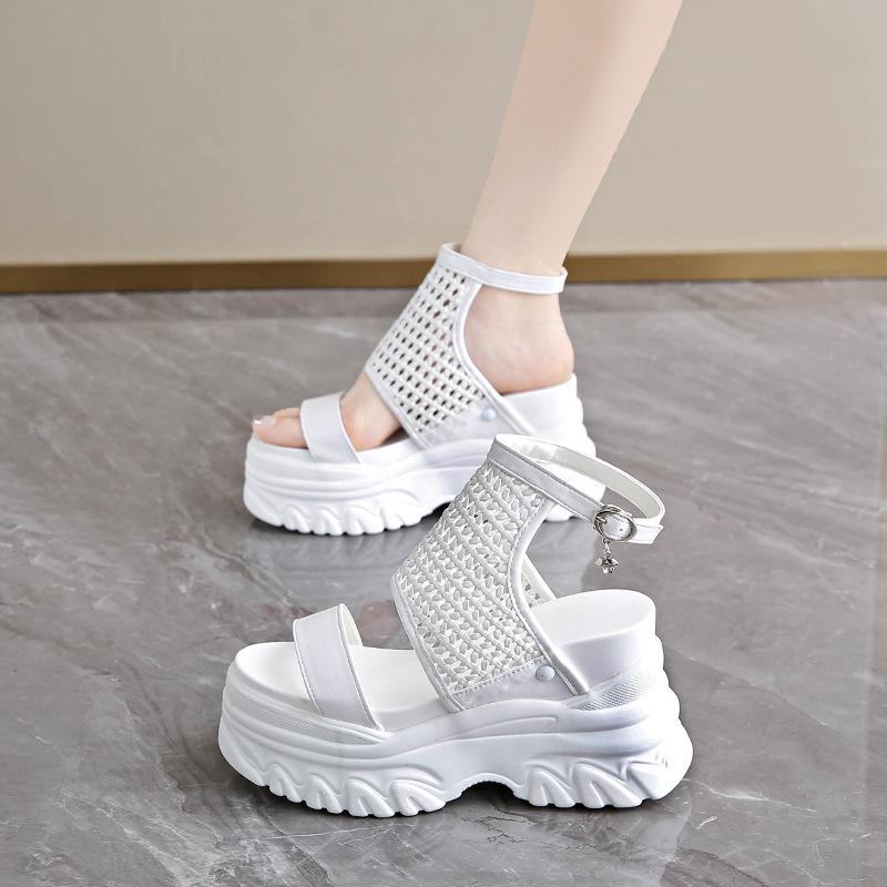 Platform sandals women's new summer small height increase fashion knitting not tired feet muffin sandals women