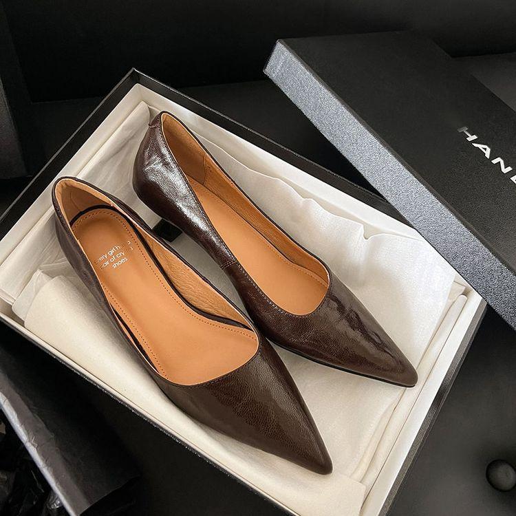 2025 new sheepskin pointed French simple shallow mouth single shoes 4.5CM medium heel daily commuter women's shoes 33-40