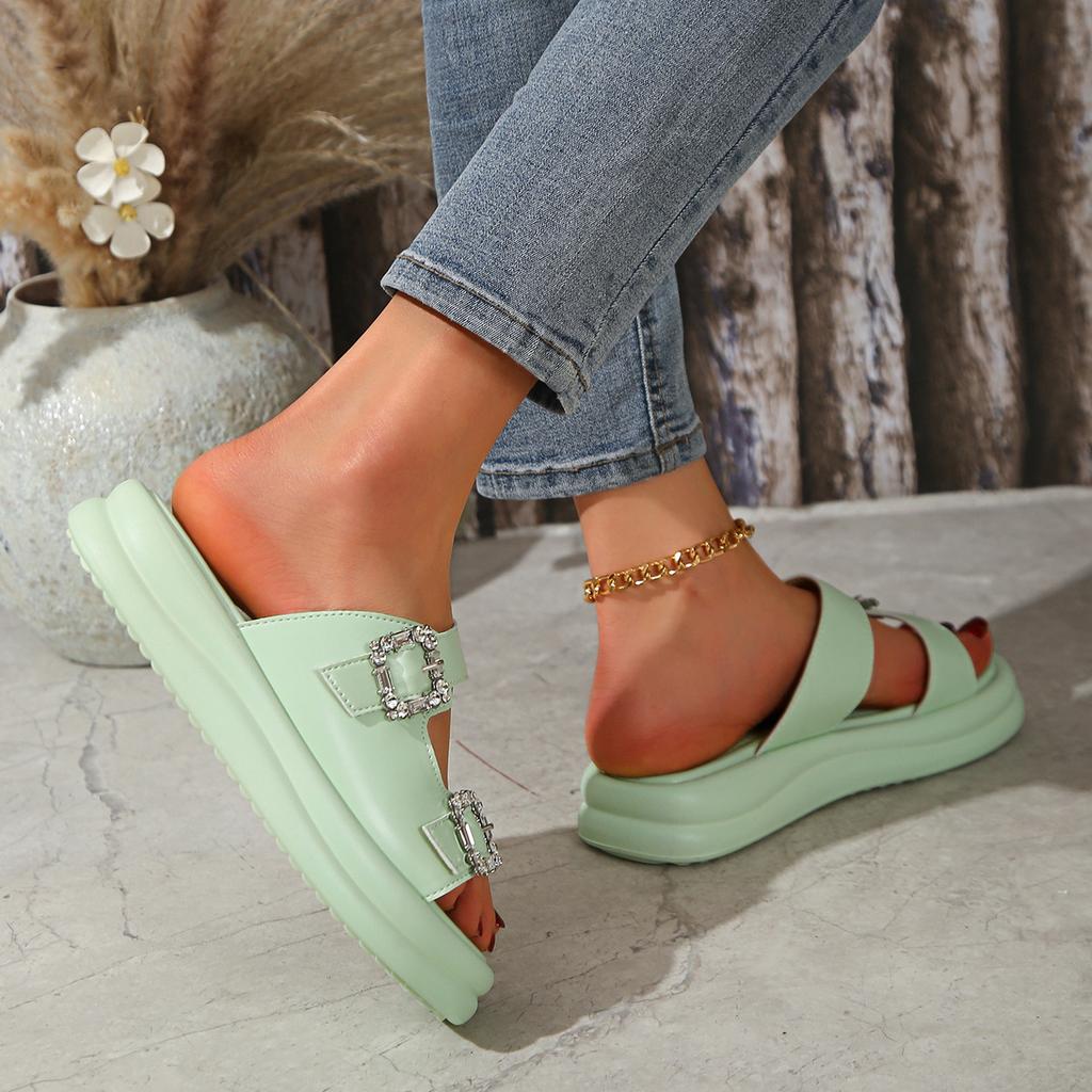 New fashionable double-breasted diamond buckle thick-bottomed cool slippers for women to wear soft-bottomed comfortable casual open-toed beach slipper