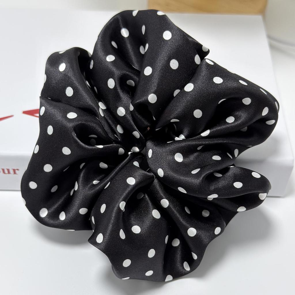 7cm Large Mulberry Silk Scrunchies - Luxury Hair Ties & Accessories