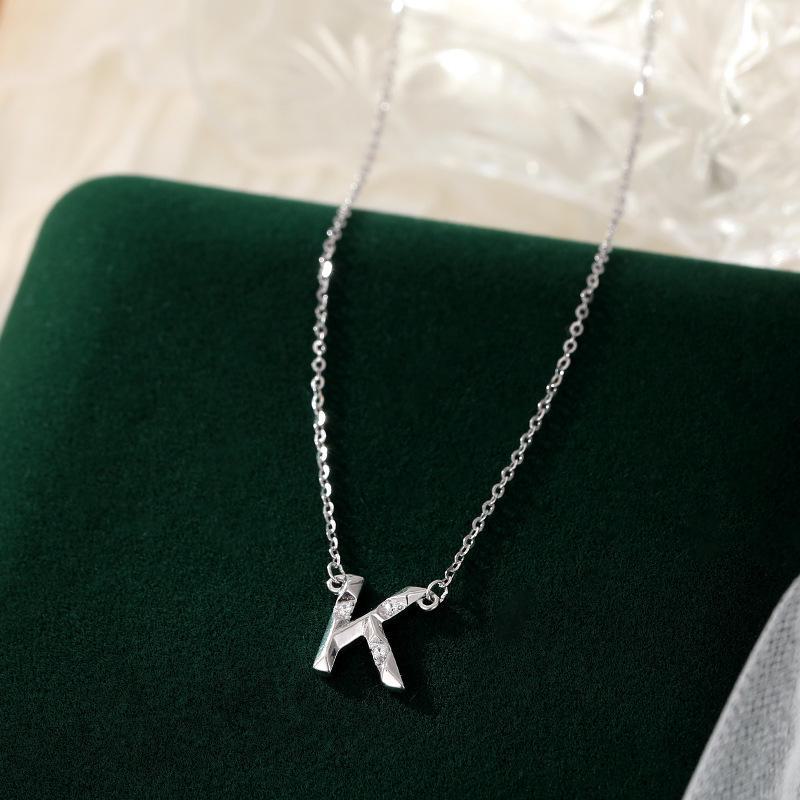Banyan Tree S925 Silber Halskette mit englischen Buchstaben und Diamanten – Elegante und vielseitige Schlüsselbeinkette für Damen