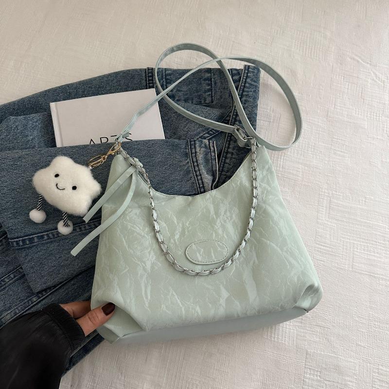 Casual student soft surface large-capacity bag women's new summer chain commuter bag fashionable shoulder messenger bag
