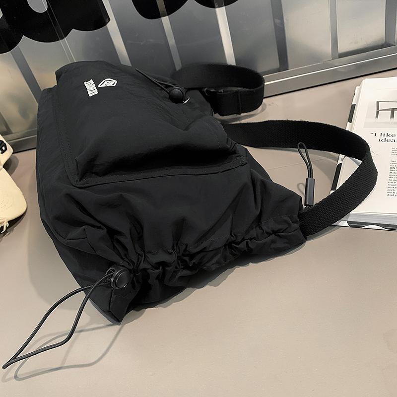 Commuter Pleated Hobo Bag Women's Large Capacity Waterproof Nylon Crossbody Bag Men's Shoulder Bag