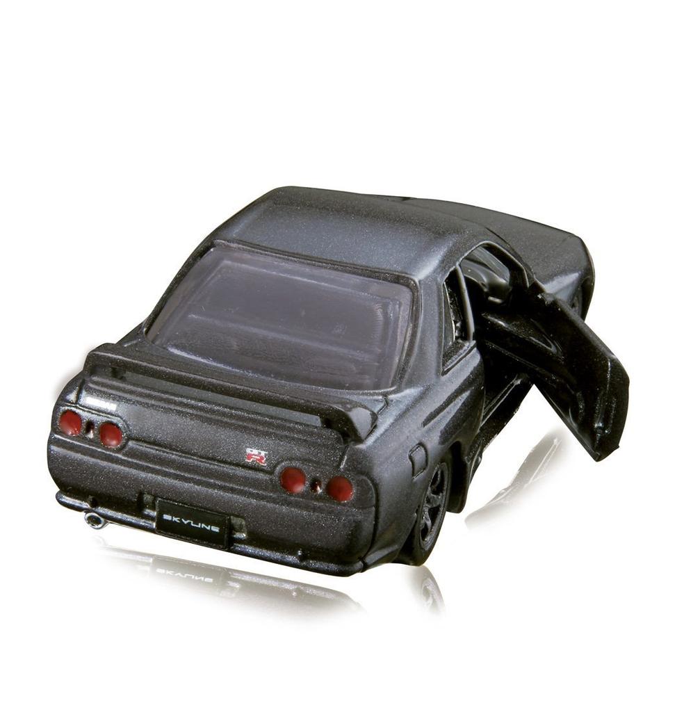 TAKARA TOMY Tomica Premium 26 Nissan Skyline GT-R (BNR32) Miniature Car Toy for Ages 6 and Up