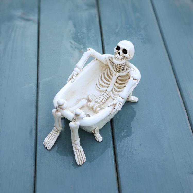 Halloween Decoration Skull Planter Bathtub Resin Crafted Plant Container For Home Office Or Garden