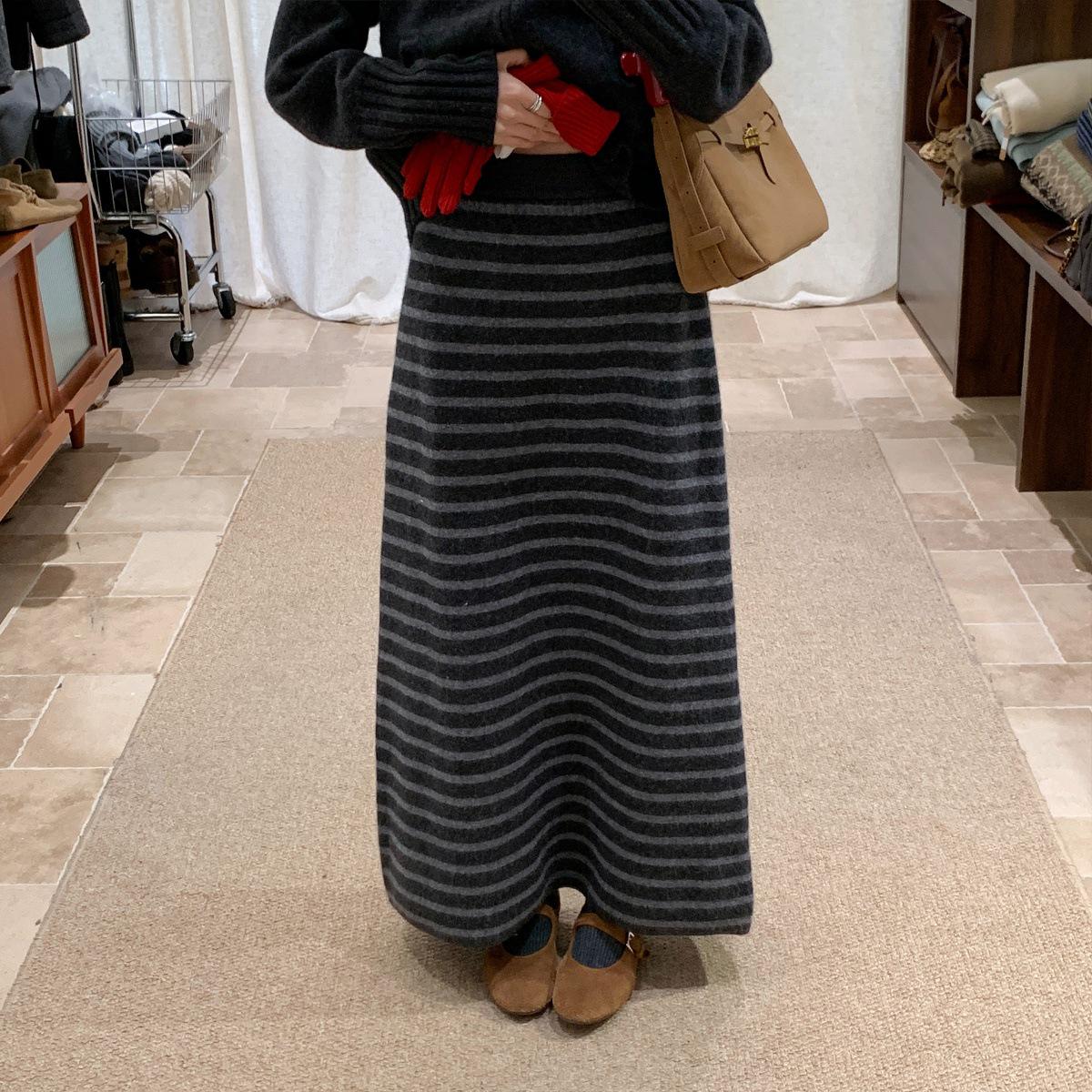 

BRIVIN Women s Winter High-Waist Striped Knit A-Line Skirt One Size (Recommended 80-140 jin)