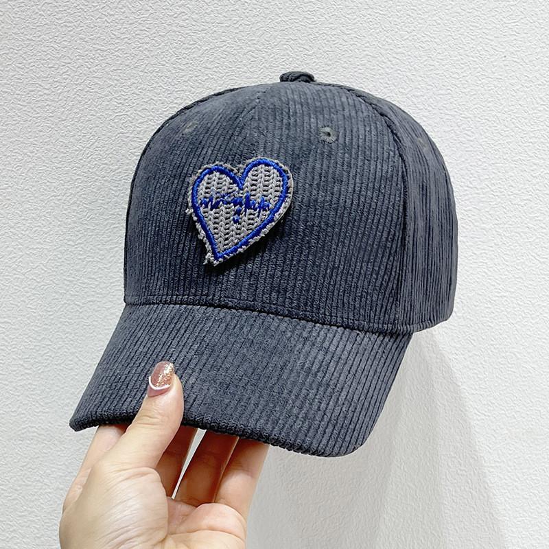 Corduroy Heart Baseball Cap With Sun Protection And Warmth For Casual Women