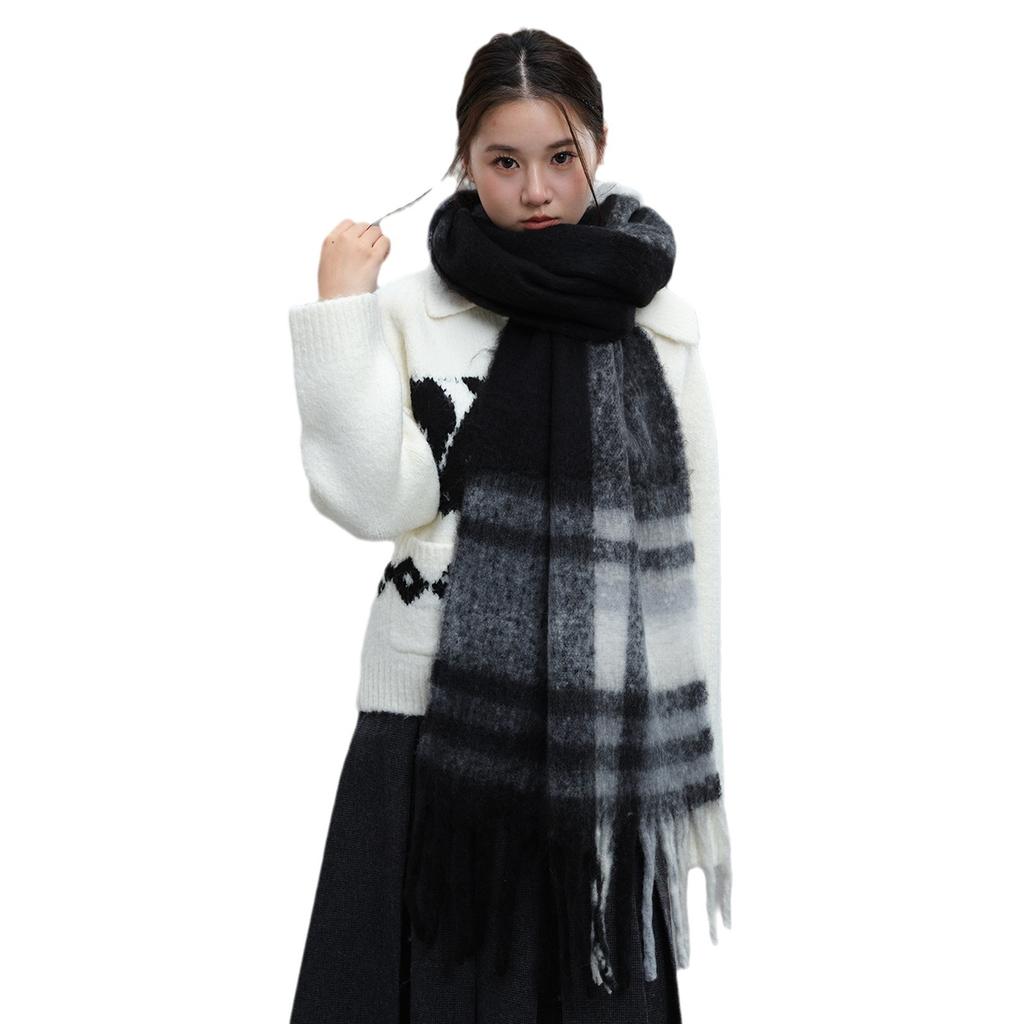 European and American Retro Neutral Maillard Style Imitation Cashmere Plaid Scarf Women's Winter High-end Warm Shawl Tide