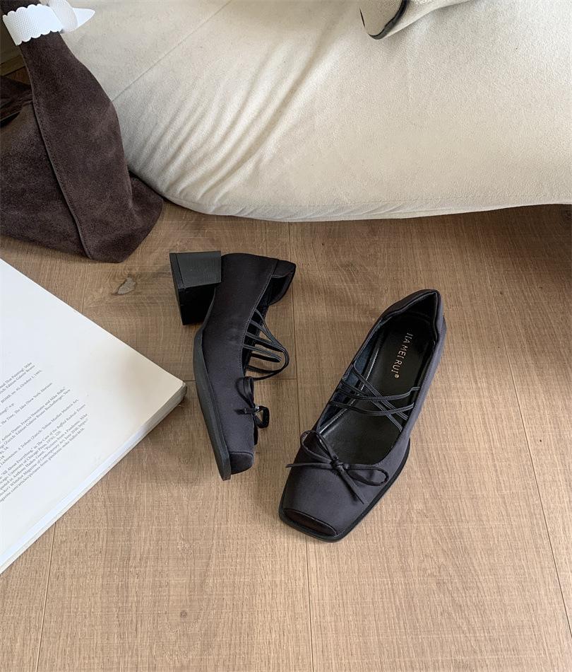 French single shoes women's thick heels are beautiful and not tired, high heels ballet shoes retro bow Mary Jane shoes black