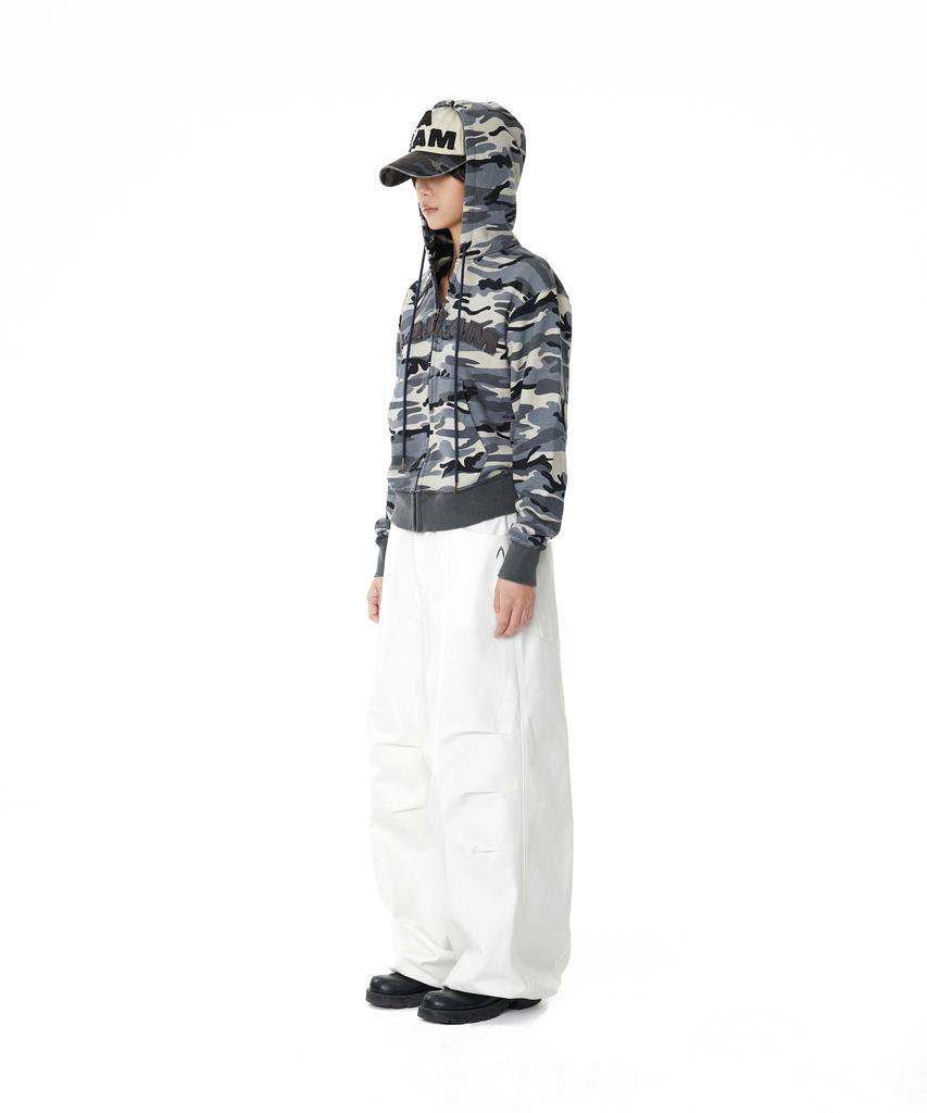 AAKAM Knee Pin-Tuck Printed Denim Pants (White)