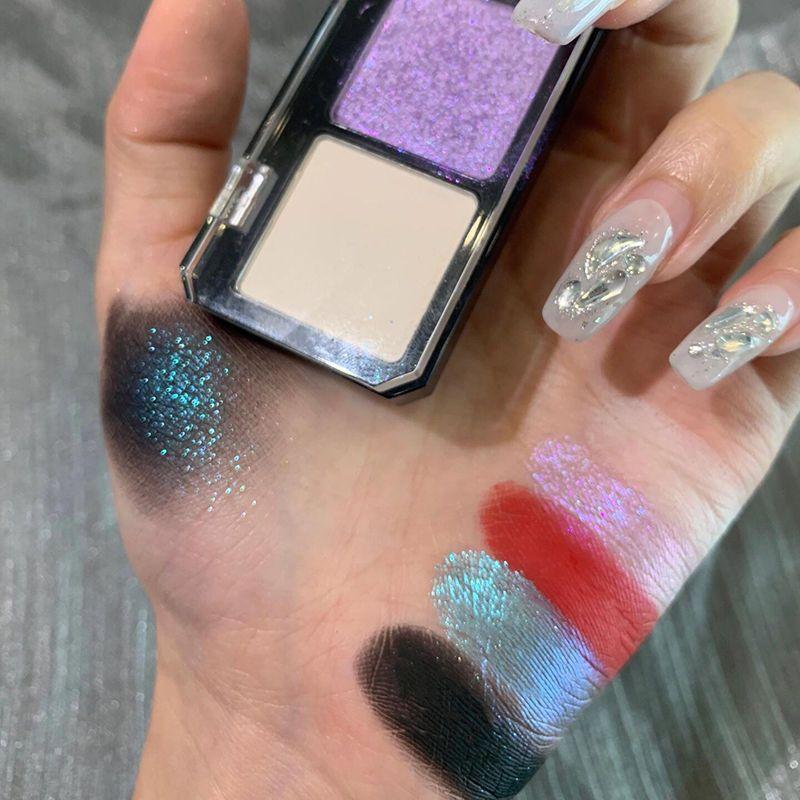 Gothic Style Black and Red Five-color Eyeshadow Palette Pearl Burst Flash Cool Dark System Cos Smoky Gray and Blue Eyeshadow Palette