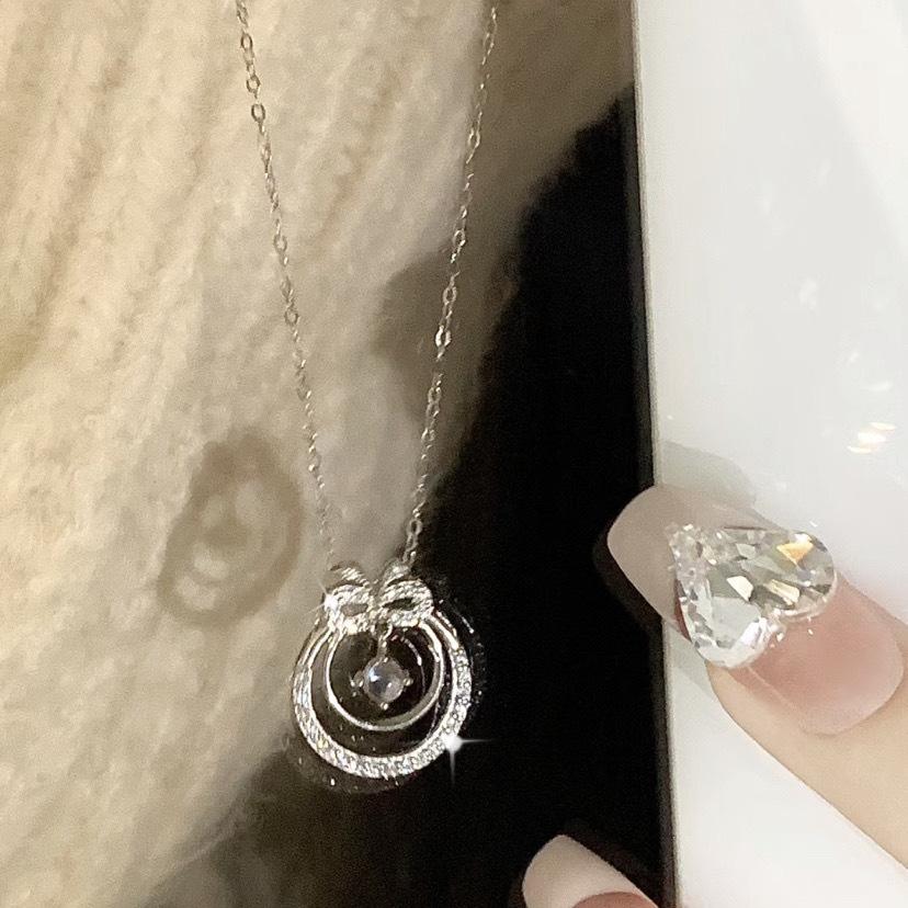 

Moonlight Butterfly Wreath Necklace Female ins Sweet Premium Color Temperament Niche Necklace Christmas Default