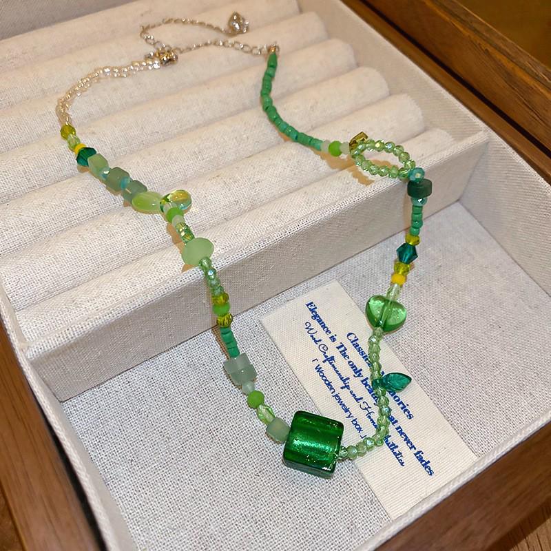 Dopamine Pearl Necklace: Retro Court Style Versatile Clavicle Chain for Women