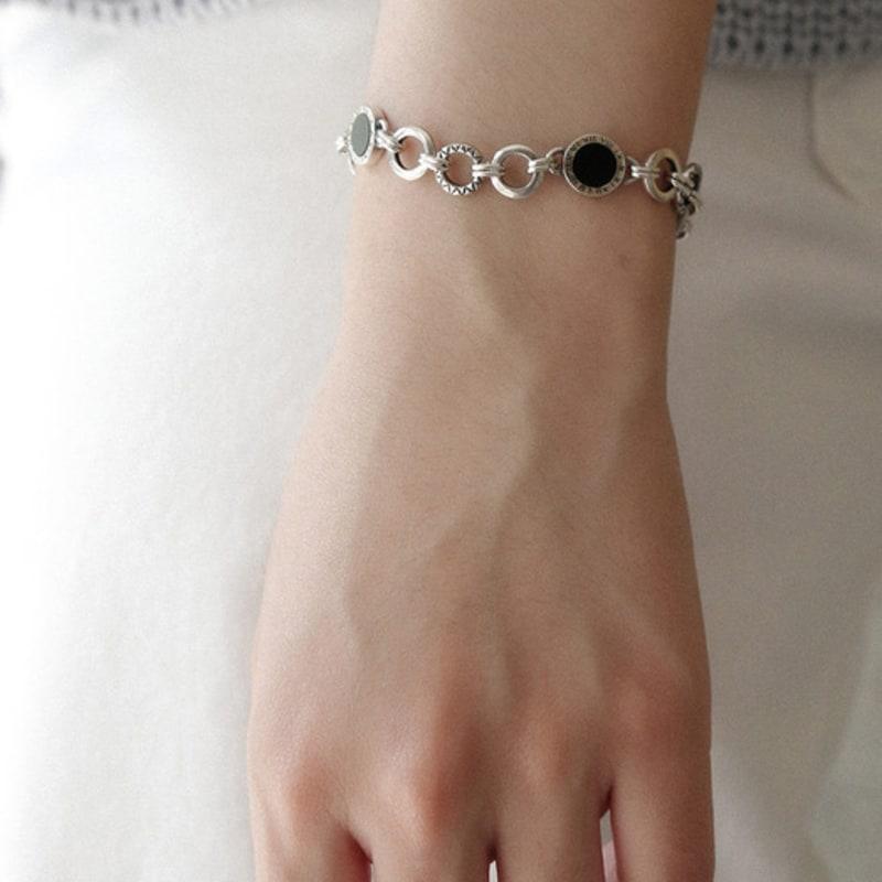 

J.Lauren Onyx Mother-of-pearl Double Sided Pendant Silver Bracelet Bl0302