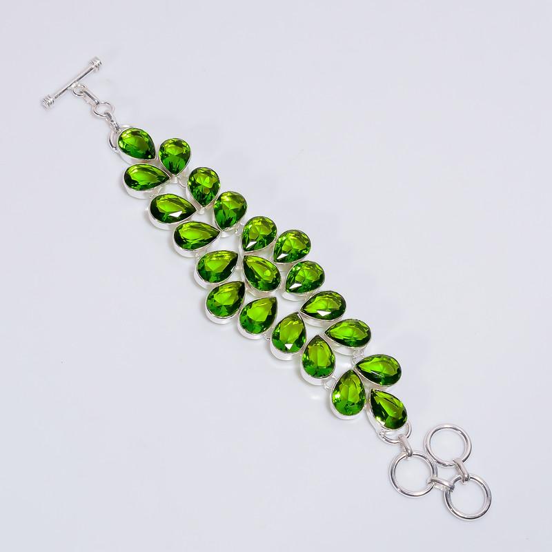 

Unisex Beaded Bracelet with Silver Accents and Adjustable Closure