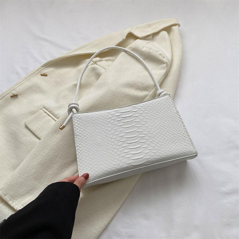 Trendy Urban Simple Design Small Shoulder Bag For Women With Zipper Closure