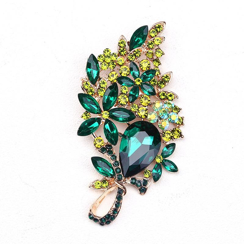 SKEDS Luxury Full Crystal Baroque Brooches Pins For Women Fashion Rhinestone Classic Big Badges Vintage Lady Party Banquet Pin