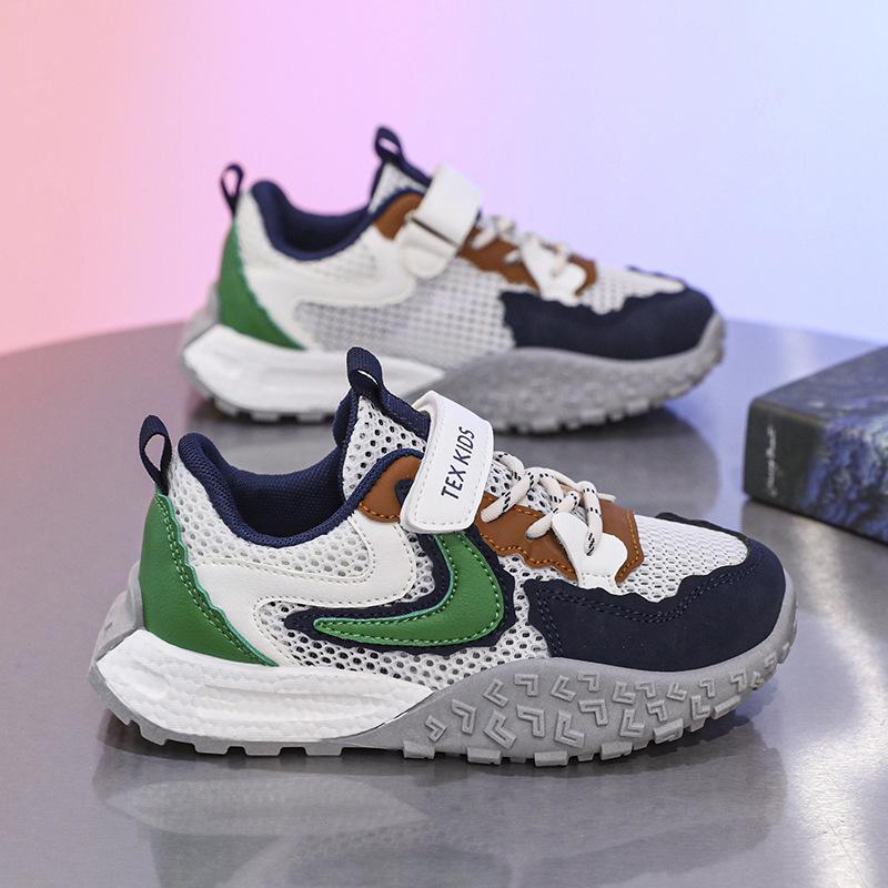 Summer new middle-aged and older children's large mesh breathable thin sports shoes, the same for men and women, sports and leisure Velcro classmates