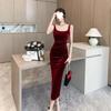 Hochwertiges, leicht luxuriöses, berühmt-retro Kleid, modisches und sexy Temperament, schlankes und dünnes Herbst- und Winter-Basics Samtkleid